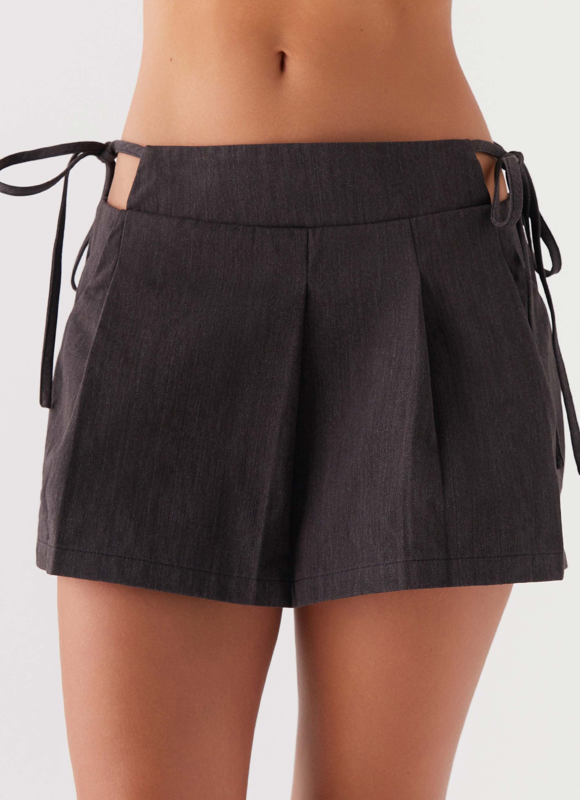 Alexie Pleated Mini Skirt - Black - Image 6