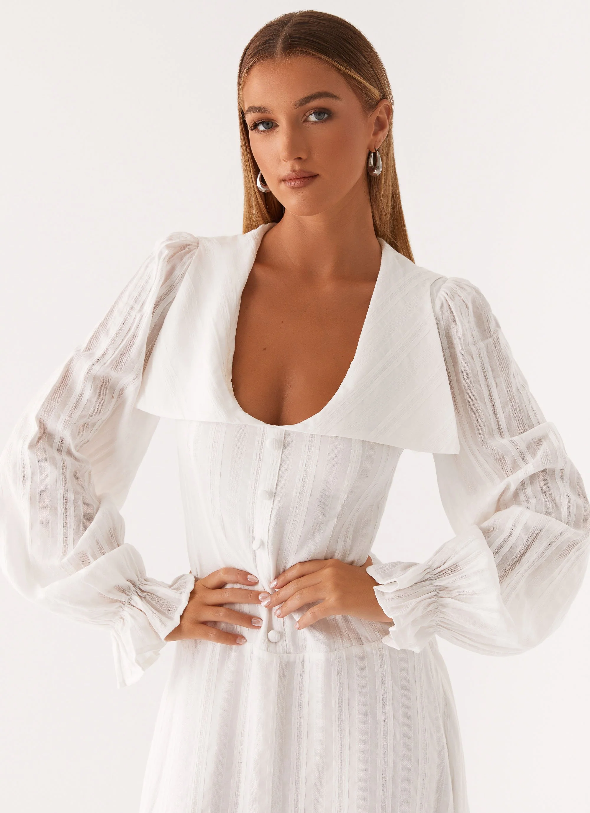 Alima Long Sleeve Maxi Dress - White - Image 5