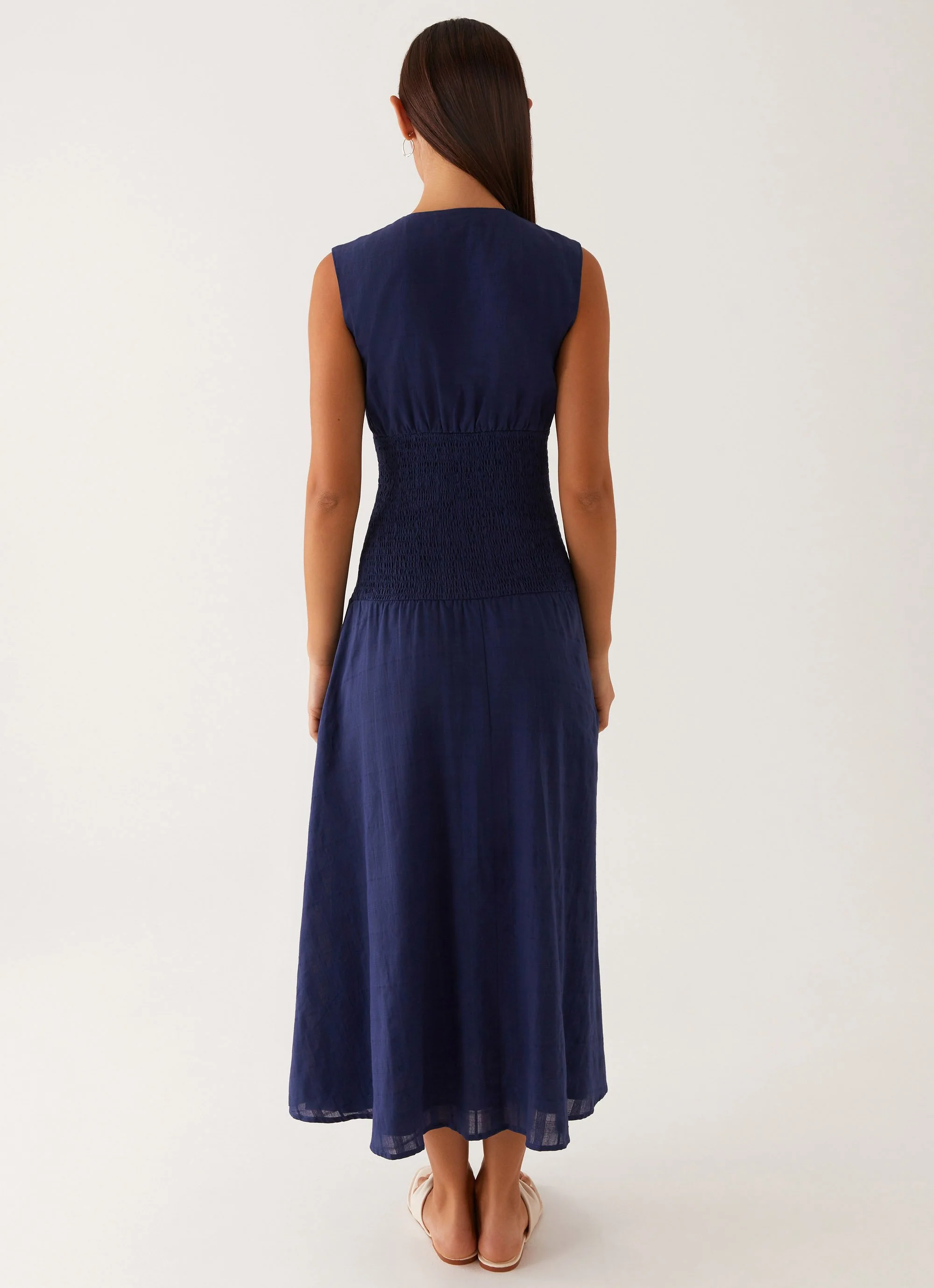 Belle Shirred Waist Midi Dress - Navy - Image 4