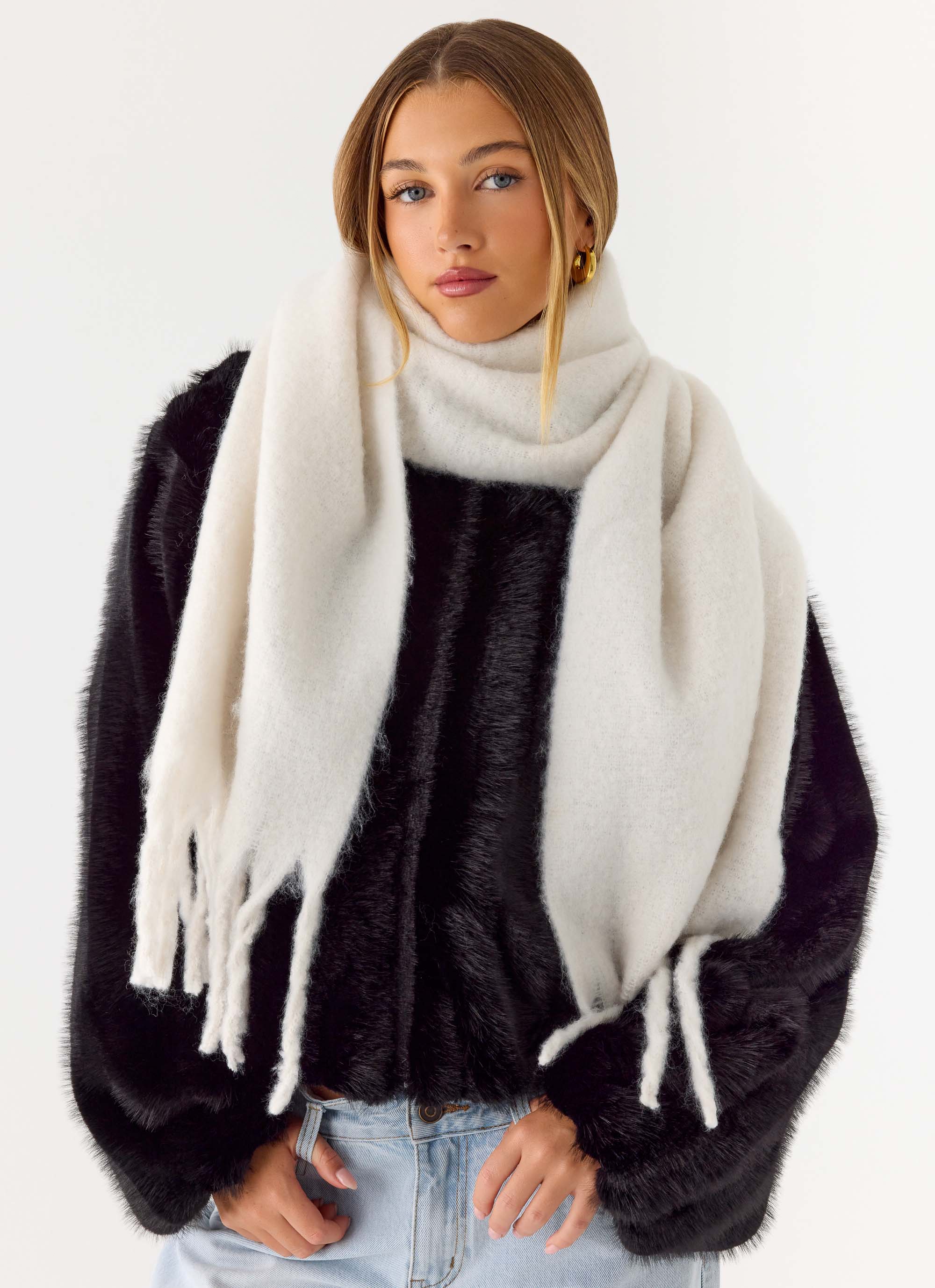 Cocoa Crush Scarf - Cream - Image 4