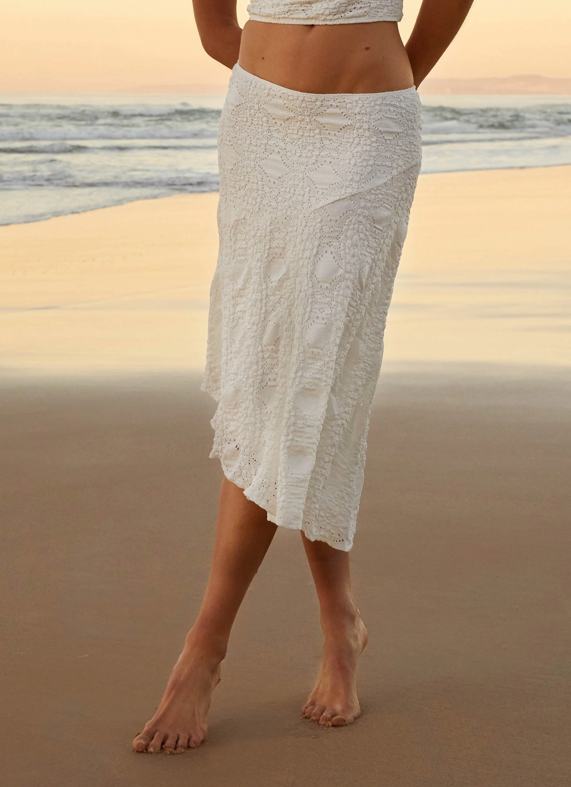 Diamond Sky Midi Skirt - White - Image 4