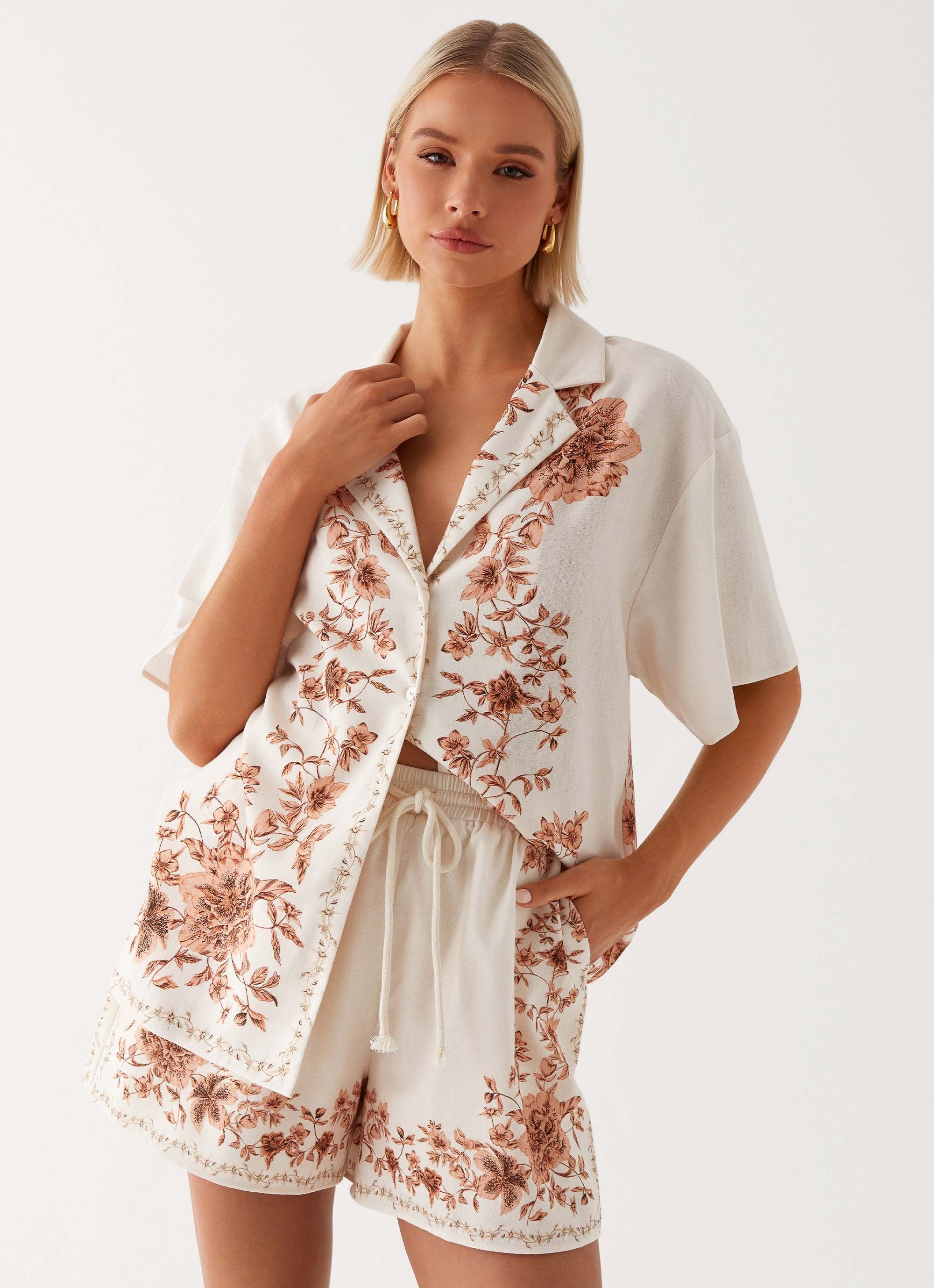 Dreamy Days Linen High Waisted Shorts - Ivory - Image 6