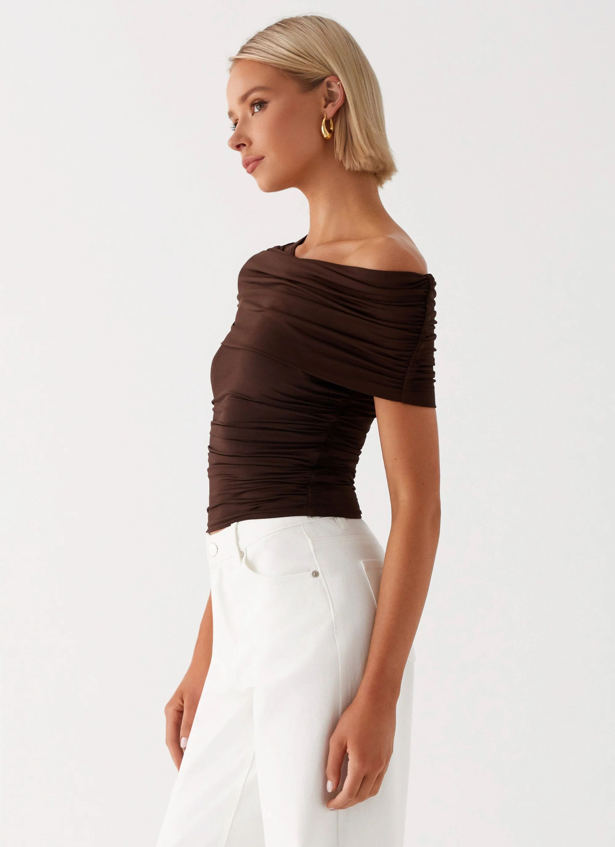 Gabbie Off Shoulder Top - Chocolate - Image 3