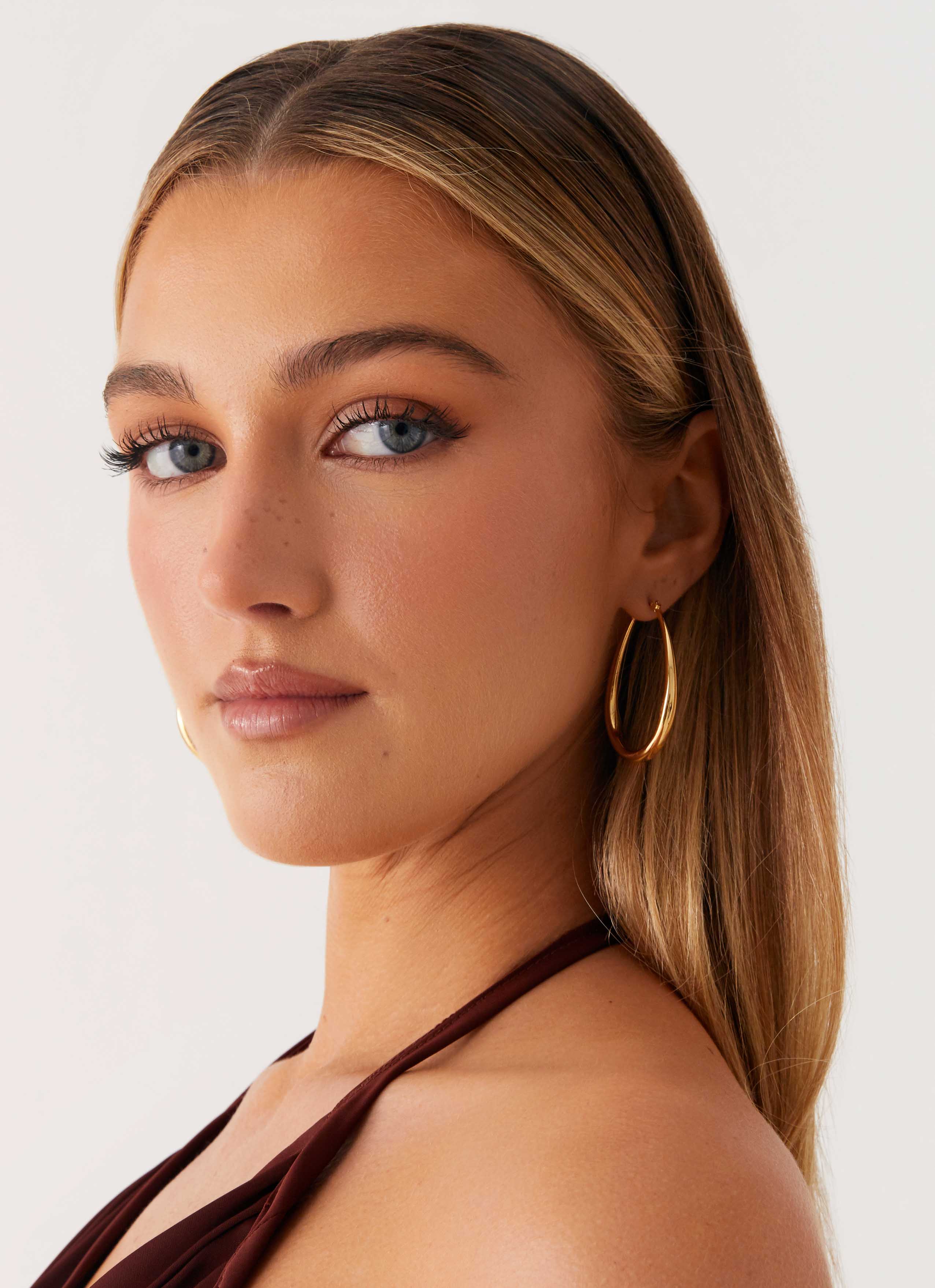 Gleam Hoop Earrings - Gold - Image 3
