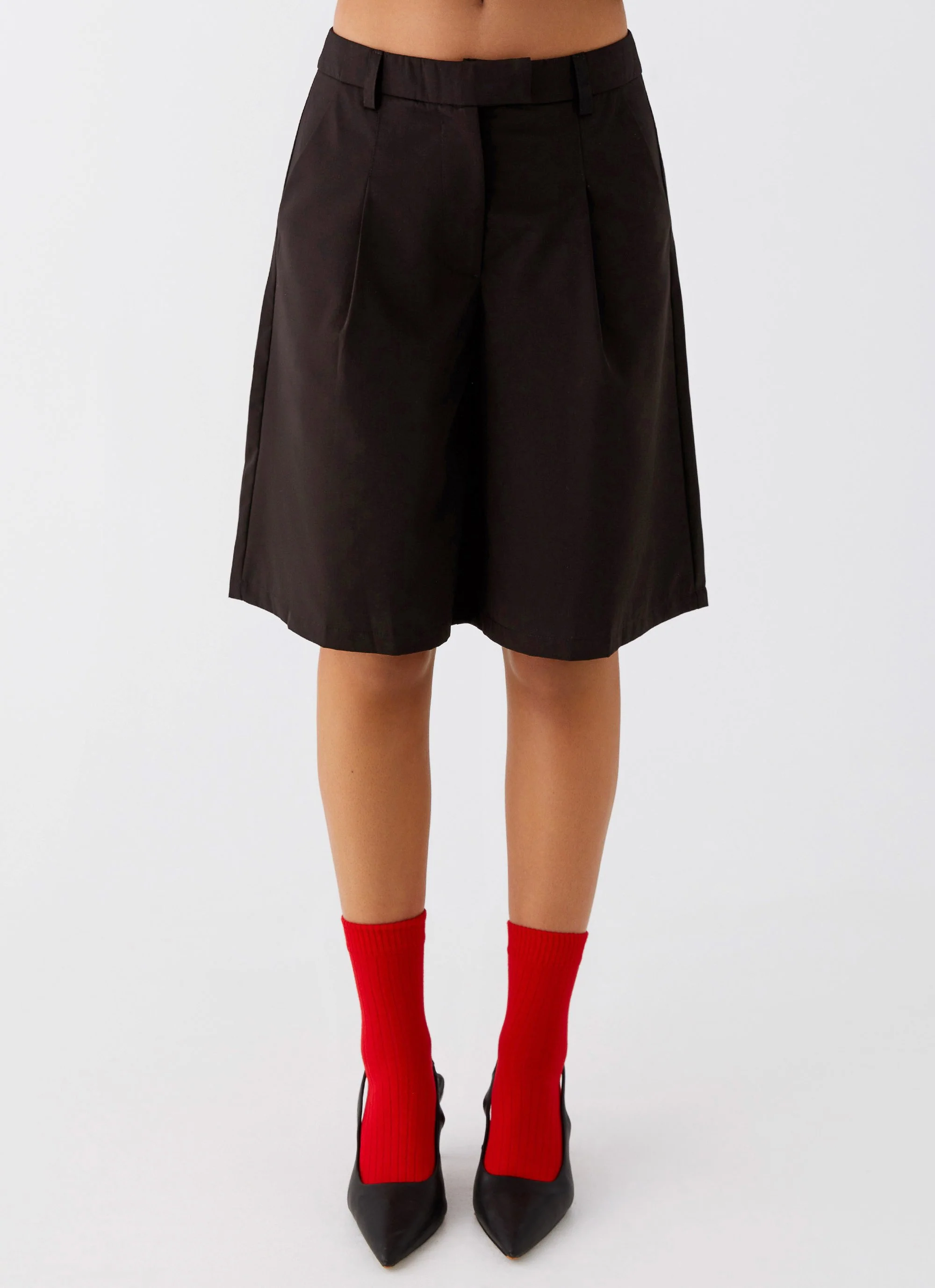 Jeni Long Tailored Jorts - Black - Image 5