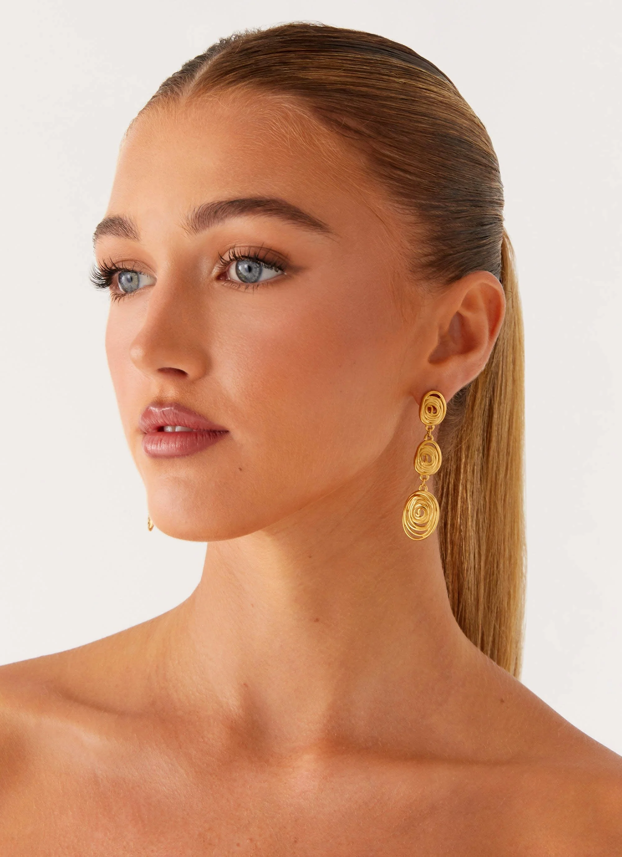 Luissa Earrings - Gold - Image 5