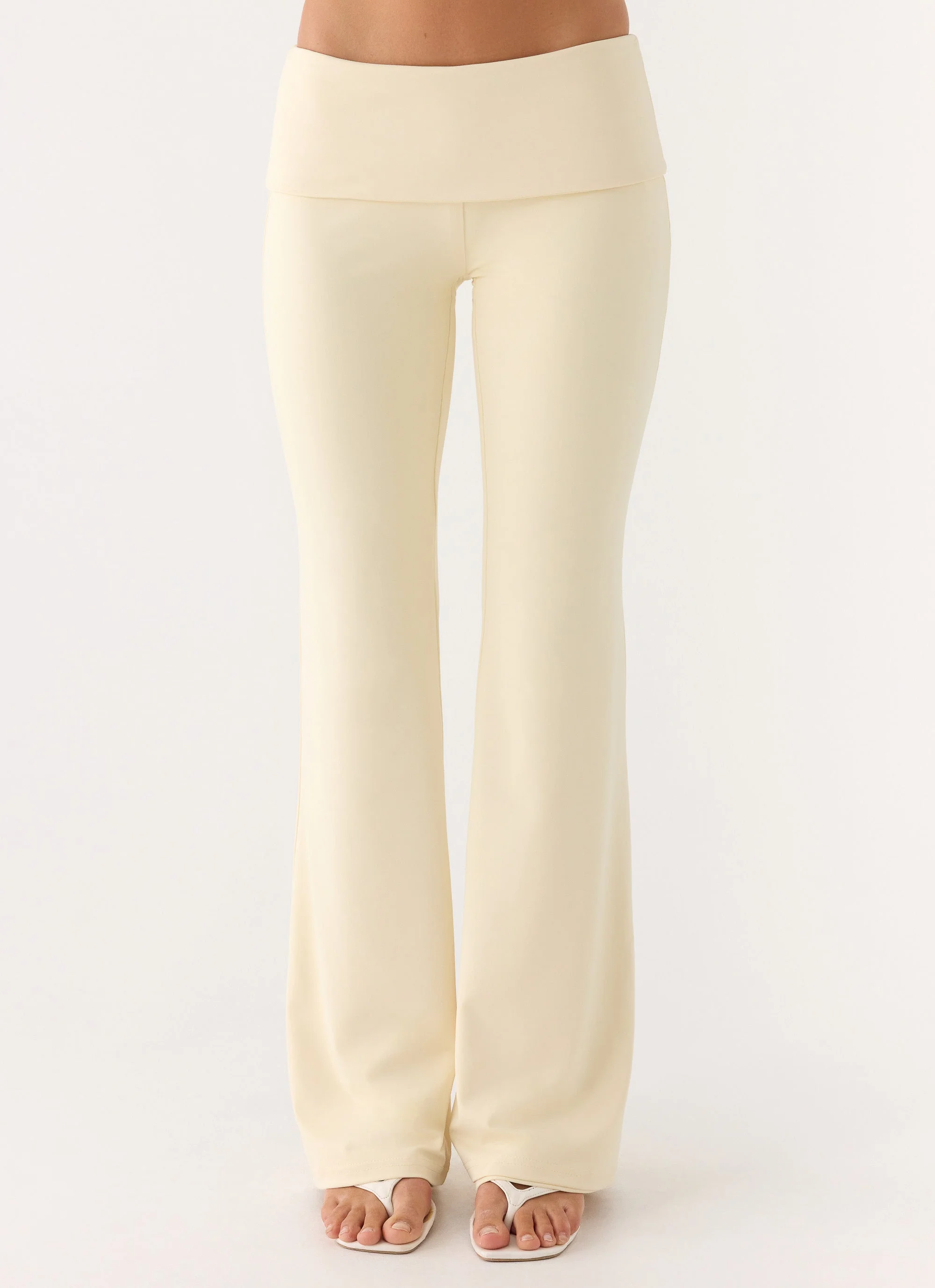 Renae Low Rise Pants - Baby Yellow
