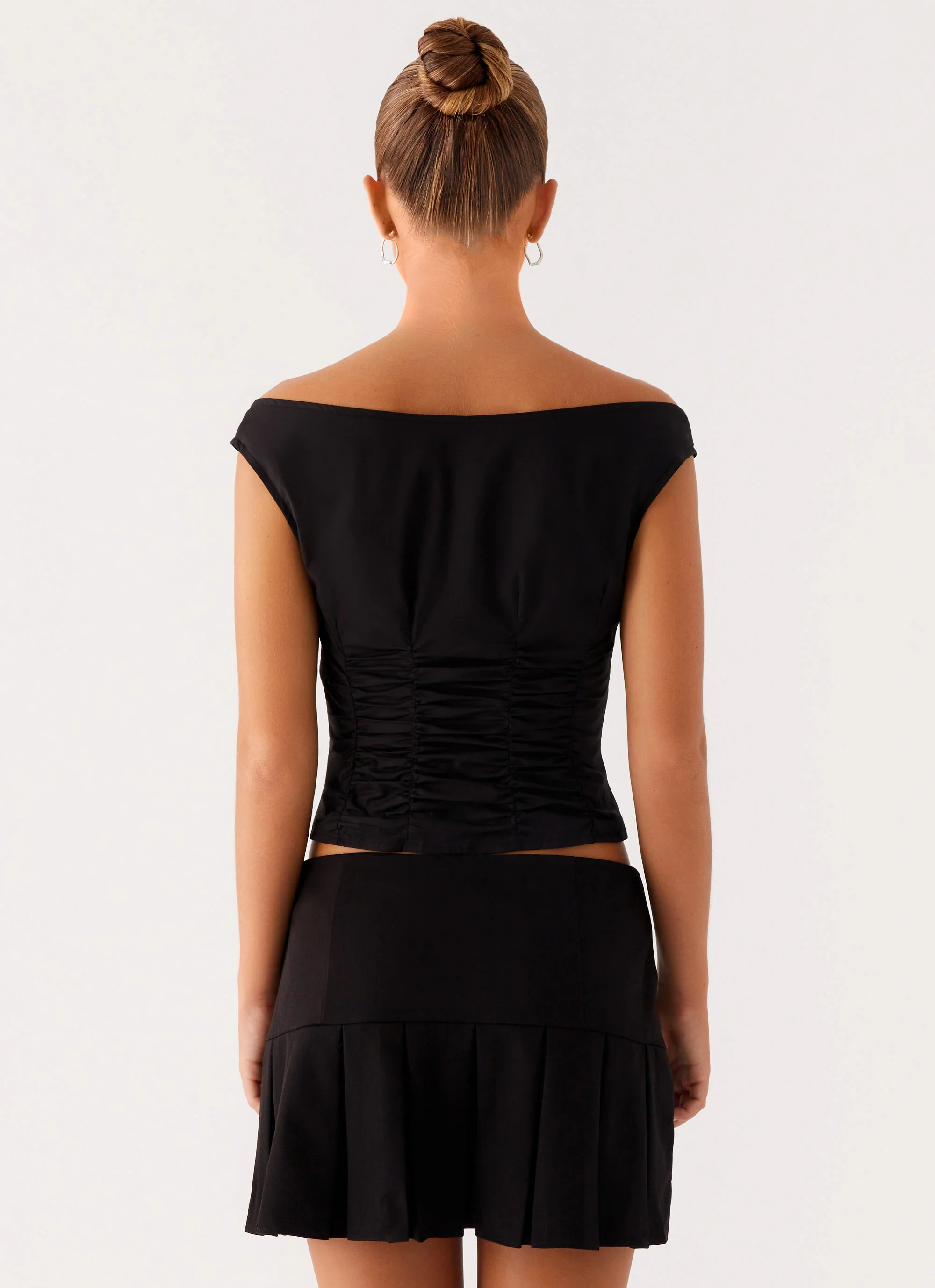 Shelby Pleated Mini Skirt - Black - Image 4