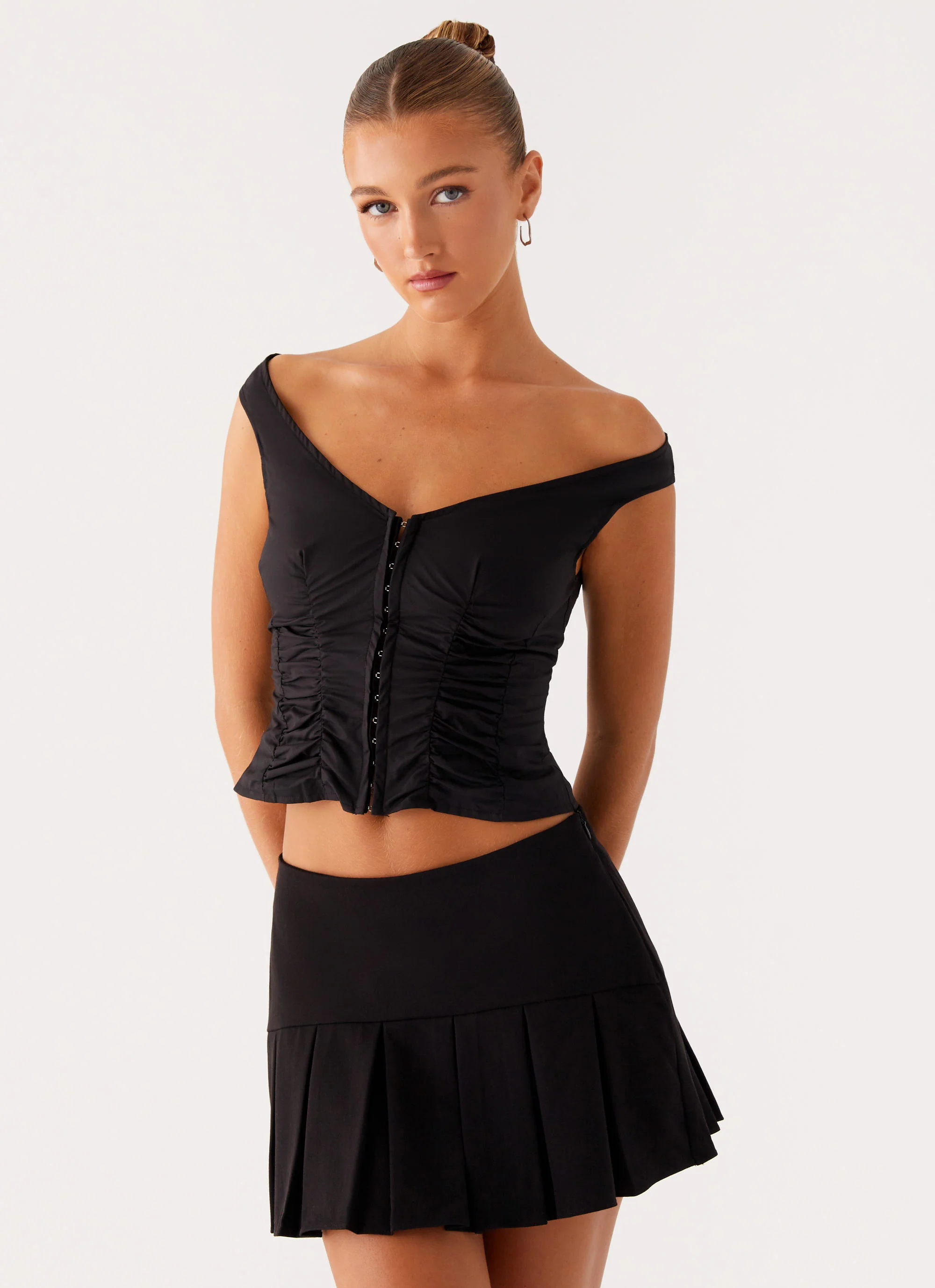 Shelby Pleated Mini Skirt - Black - Image 6